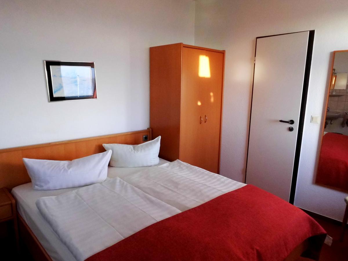 Hotel Seerose ヴィルヘルムスハーフェン エクステリア 写真