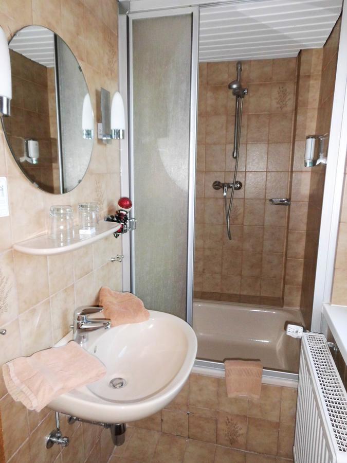 Hotel Seerose ヴィルヘルムスハーフェン エクステリア 写真